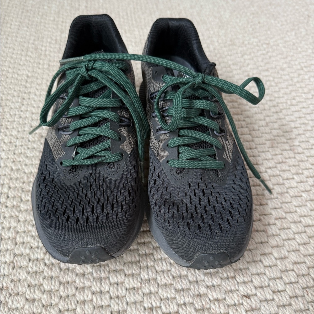 Nike running sneakers. Size 6.5